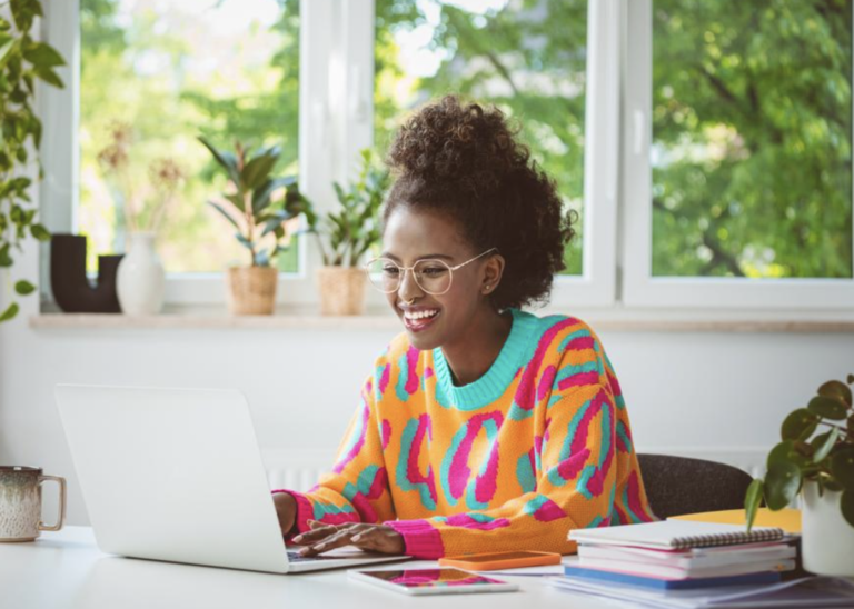 What Makes Educational Content So Profitable for Creators in 2026? 