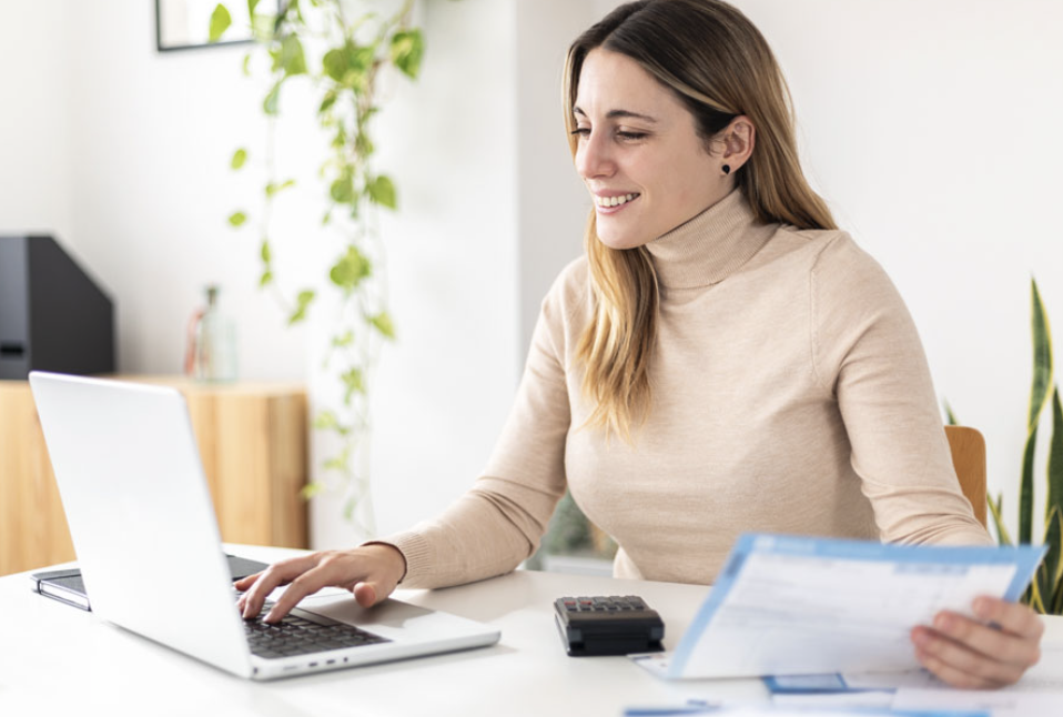 Choosing Between Flat Fees and Hourly Billing