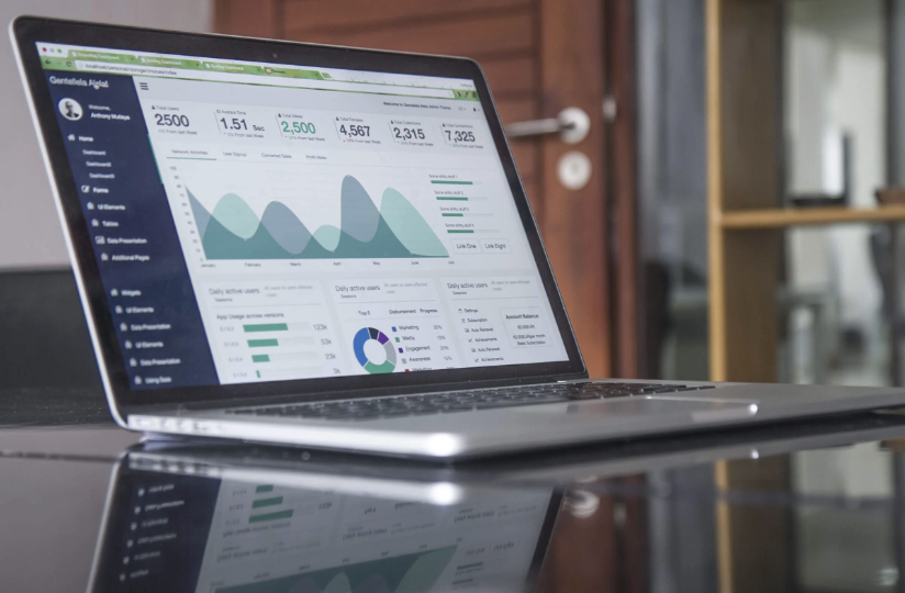 Tracking Overdue Invoices and Knowing When to Escalate