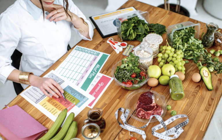 Meal Planning on a Budget: A Guide to Cutting Grocery Costs
